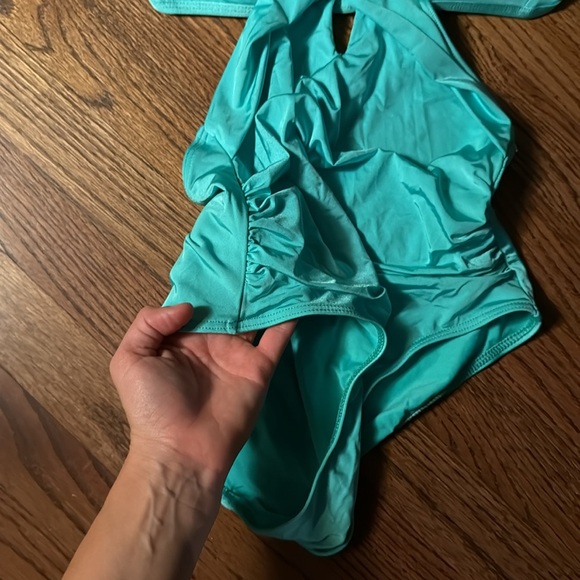 Jets by Jessica Allen suit - Picture 2 of 6